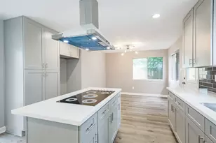1623 Cherry Ridge Dr, Houston, TX 77077 - Photo 8