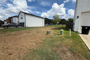 9733 Fabiola Dr, Houston, TX 77075 - Photo 4