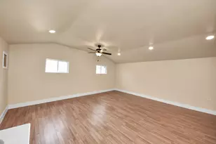 501 Schilling St, Baytown, TX 77520 - Photo 44