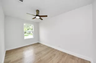 501 Schilling St, Baytown, TX 77520 - Photo 30