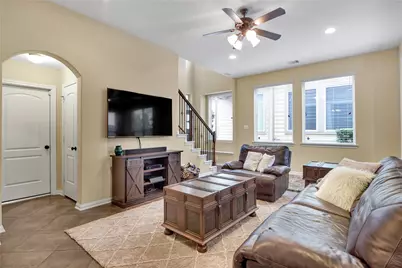 21 Cheswood Manor Drive, The Woodlands, TX 77382 - Photo 6