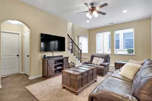 21 Cheswood Manor Drive, The Woodlands, TX 77382 - Photo 6
