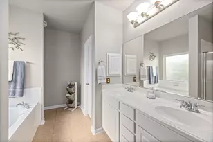 9611 Darbey Trace Dr, Spring, TX 77379 - Photo 14