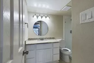 2350 Bering Dr, Houston, TX 77057 - Photo 12