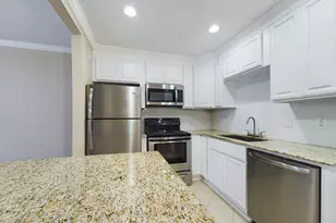 2350 Bering Dr, Houston, TX 77057 - Photo 10