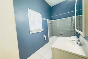 332 W 27th St, Houston, TX 77008 - Photo 18
