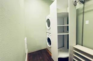 332 W 27th St, Houston, TX 77008 - Photo 20