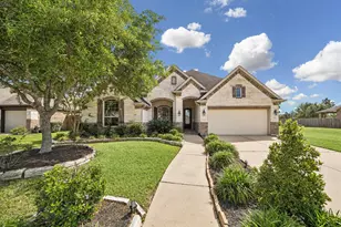2202 Meadow Wind Dr, Pearland, TX 77089 - Photo 2