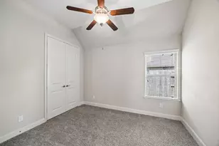 2202 Meadow Wind Dr, Pearland, TX 77089 - Photo 28