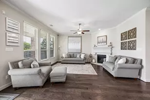 2202 Meadow Wind Dr, Pearland, TX 77089 - Photo 12