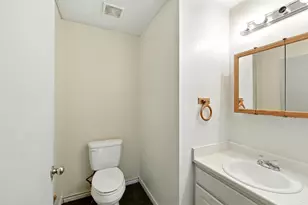 2005 Worms St, Houston, TX 77020 - Photo 8