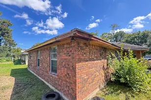 9232 Kelburn Dr, Houston, TX 77016 - Photo 2