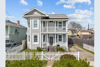 3806 Avenue S, Galveston, TX 77550 - Photo 1