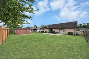 1930 Deerhurst Ln, Houston, TX 77088 - Photo 24