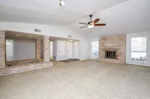 1918 Liberty Point Ln, Sugar Land, TX 77478 - Photo 8