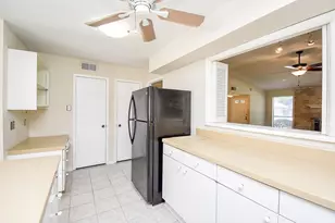 1918 Liberty Point Ln, Sugar Land, TX 77478 - Photo 12