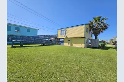 4215 Hardin Drive, Galveston, TX 77554 - Photo 10