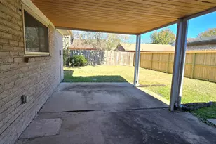 6910 Krause Dr, Houston, TX 77489 - Photo 14