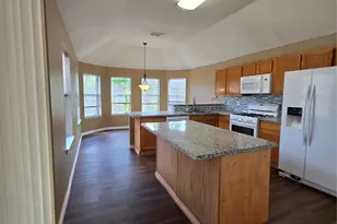 2730 N Larkspur Cir, Pearland, TX 77584 - Photo 24