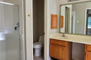 2730 N Larkspur Cir, Pearland, TX 77584 - Photo 12