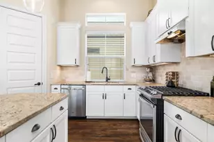 4003 Beacon Fisher Dr, Houston, TX 77018 - Photo 16