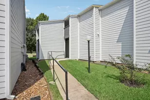 13151 Walden Rd, Montgomery, TX 77356 - Photo 16