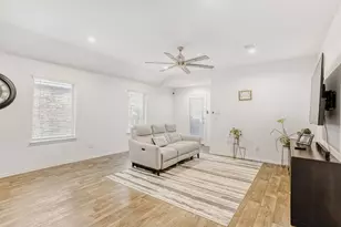 5318 Shady Olive St, Katy, TX 77449 - Photo 6