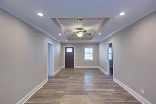 4220 Delhi St, Houston, TX 77022 - Photo 8