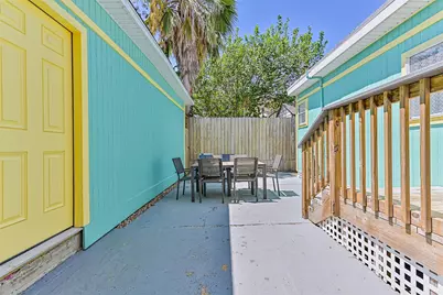 2917 Avenue Q 1/2, Galveston, TX 77550 - Photo 44