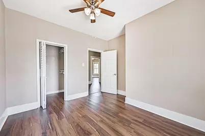 2917 Avenue Q 1/2, Galveston, TX 77550 - Photo 32