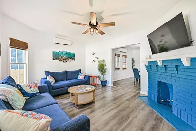 2917 Avenue Q 1/2, Galveston, TX 77550 - Photo 4