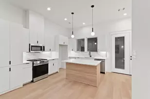 6637 Katarani Dr, Houston, TX 77091 - Photo 8