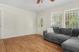 9226 Dodson St, Houston, TX 77093 - Photo 8