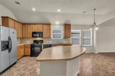 21830 Saragosa Pond Lane, Spring, TX 77379 - Photo 10