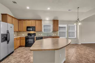 21830 Saragosa Pond Ln, Spring, TX 77379 - Photo 10