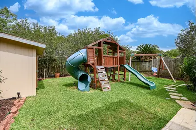 1003 Clarenda Falls Drive, Sugar Land, TX 77479 - Photo 38