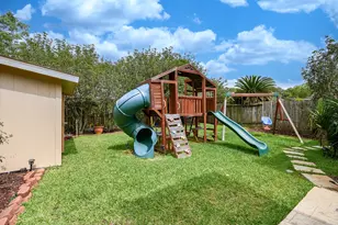 1003 Clarenda Falls Dr, Sugar Land, TX 77479 - Photo 38