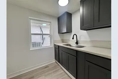 27 Norwood Street, Houston, TX 77011 - Photo 30