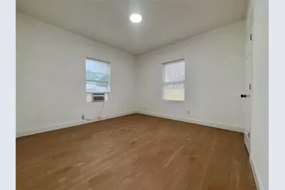 27 Norwood Street, Houston, TX 77011 - Photo 6