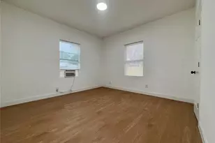 27 Norwood St, Houston, TX 77011 - Photo 6