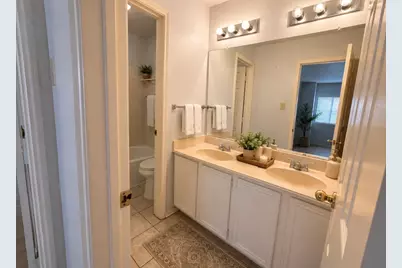 219 Birch Hill Drive, Sugar Land, TX 77479 - Photo 18