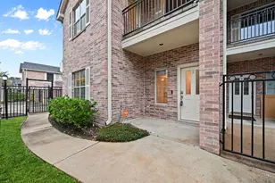 2865 Westhollow Dr, Houston, TX 77082 - Photo 2