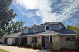 6813 N Wayside Dr, Houston, TX 77028 - Photo 2