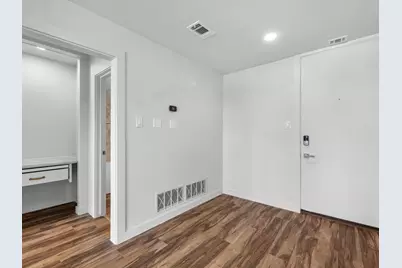 3600 Montrose Boulevard #1209, Houston, TX 77006 - Photo 4