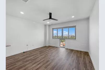 3600 Montrose Boulevard #1209, Houston, TX 77006 - Photo 10