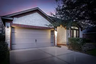 171 Black Swan Pl, Magnolia, TX 77354 - Photo 2