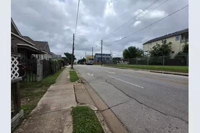 213 Hogan Street, Houston, TX 77009 - Photo 8