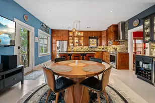 1911 Harold St, Houston, TX 77098 - Photo 10