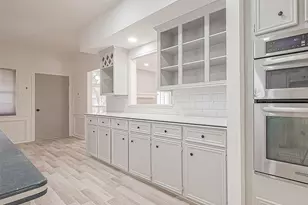 1015 Sugar Lakes Dr, Sugar Land, TX 77478 - Photo 10