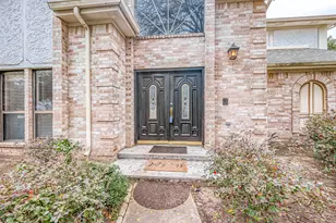 1015 Sugar Lakes Dr, Sugar Land, TX 77478 - Photo 4